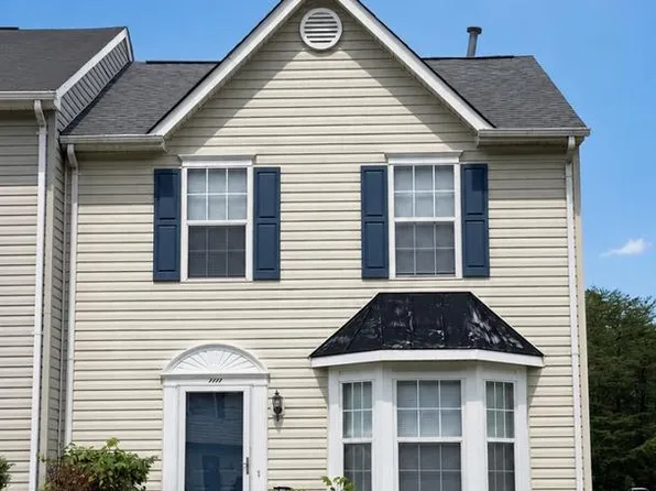 1111 Kings Crest Dr, Stafford, VA 22554
