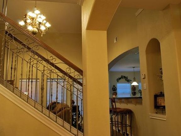 5th image of 10521 Bear Creek Dr