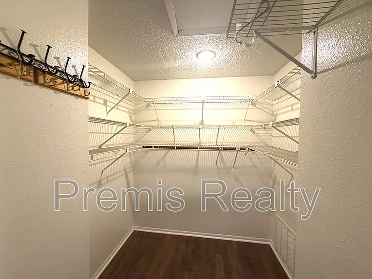 3371 Brodie Way — Photo 9
