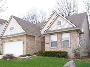 3417 Ashburnam Rd, Ann Arbor, MI 48105