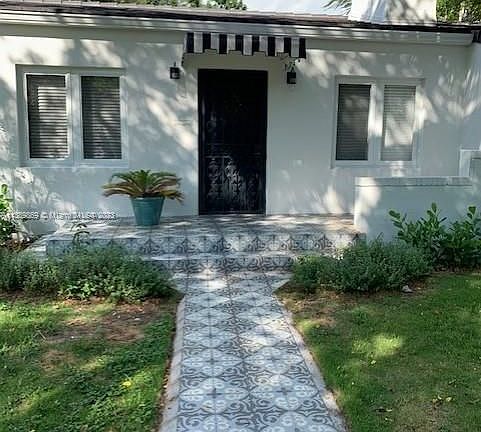 3rd image of 1245 Algeria Ave