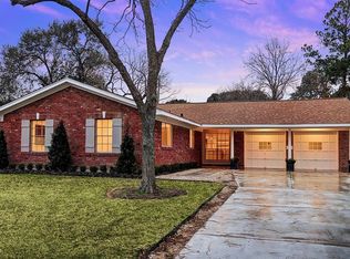 5715 Warm Springs Rd, Houston, TX 77035