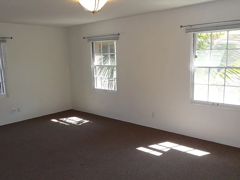 2365 1st Ave #8 — Photo 8