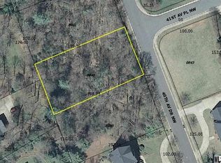 361 40th Avenue Dr NW, Hickory, NC 28601