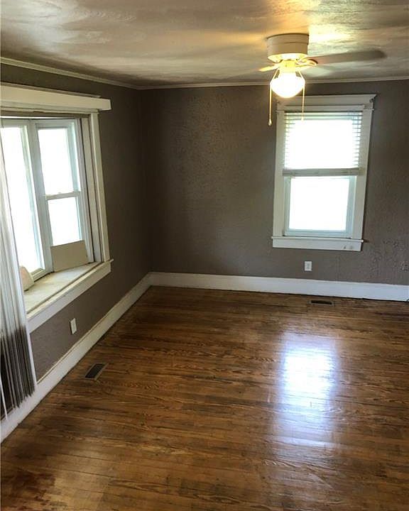 1st image of 723 Marshall Ave