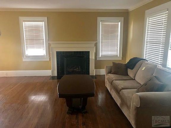 3rd image of 3 W Highland Ave