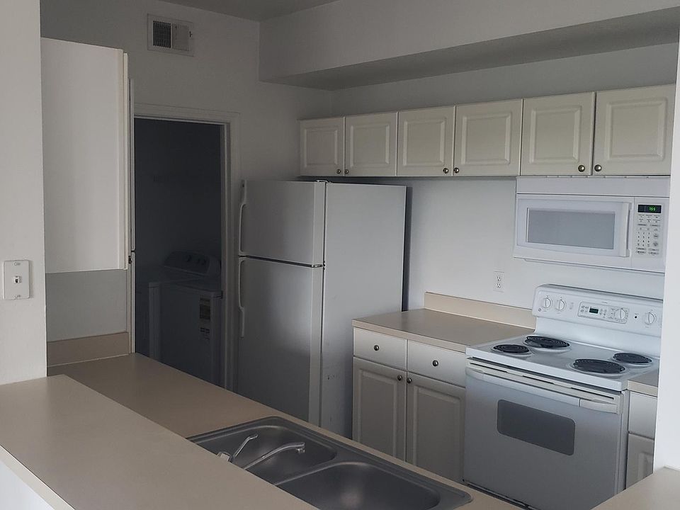 1st image of 5566 Metrowest Blvd Unit 302