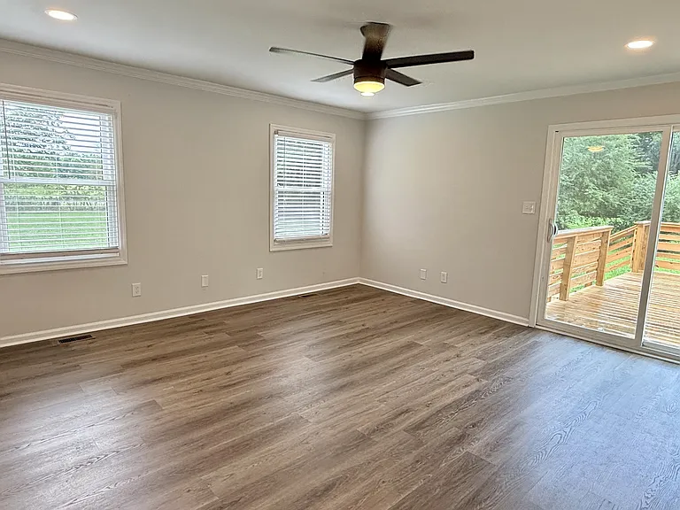 117 Carol Dr — Photo 31