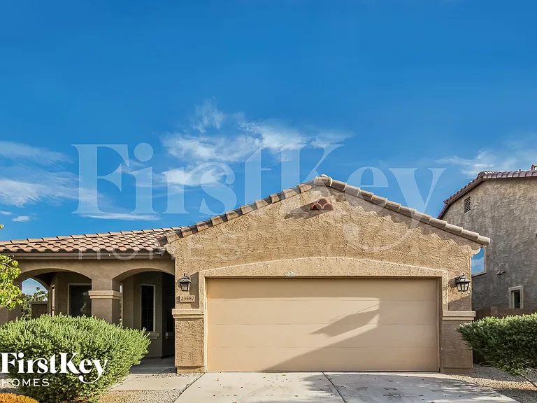 23587 W Harrison Dr — Photo 2