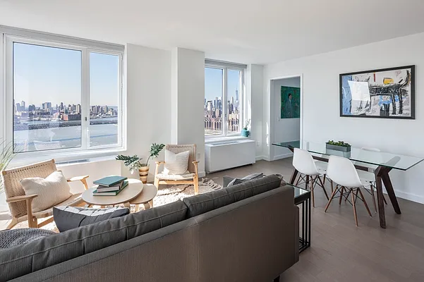 Rented by MNS | media 3