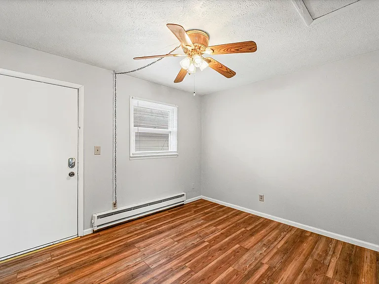 618 S McClun St — Photo 13