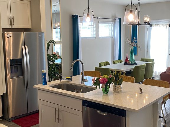 Amazing open kitchen layout