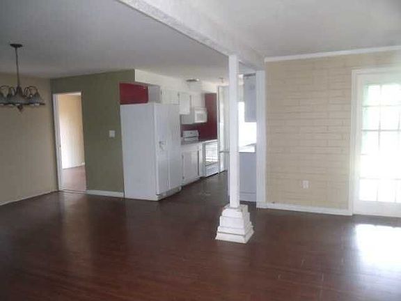 4th image of 2230 Sunrise Blvd
