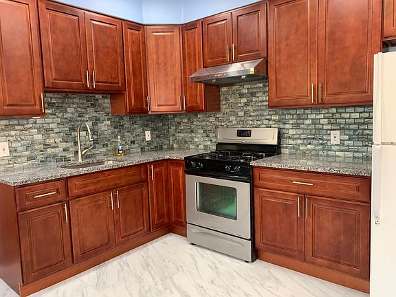 5th image of 7415 Palmetto St