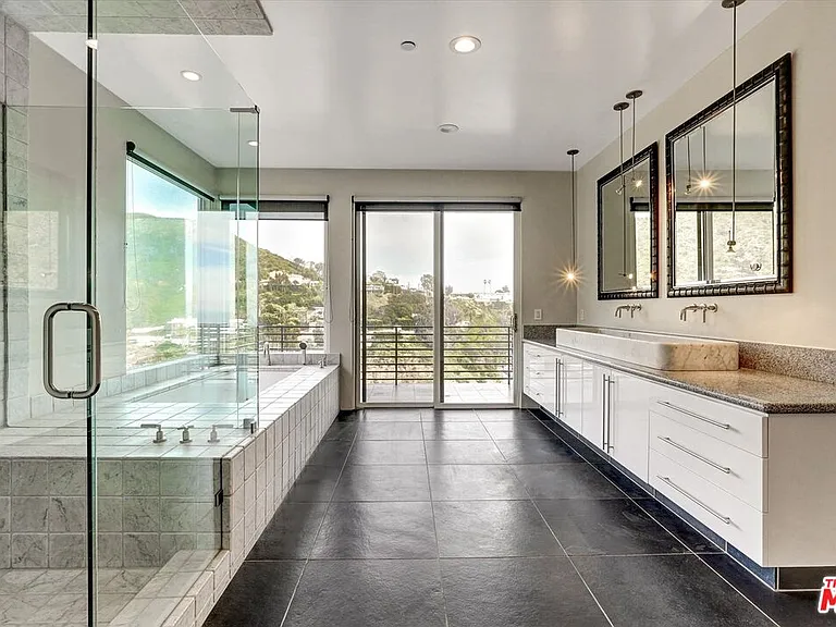 3850 Rambla Orienta — Photo 32