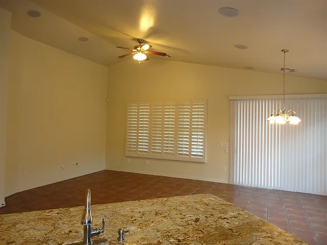 3 bed, 2.0 bath, 2155 sqft, $2,750 — Photo 3