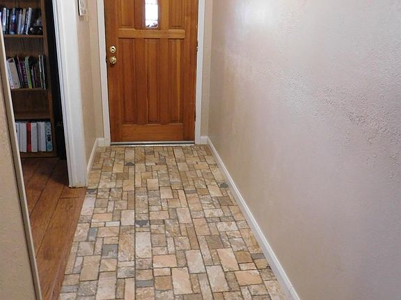 2nd image of 1903 W Avenue H