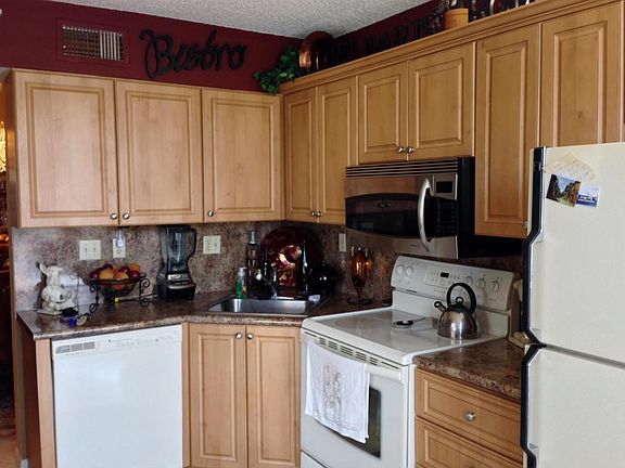 4th image of 5910 Morningstar Cir APT 405