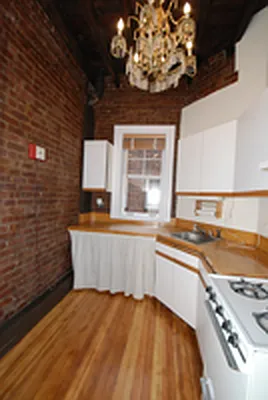 Rented by Buchbinder & Warren | media 37