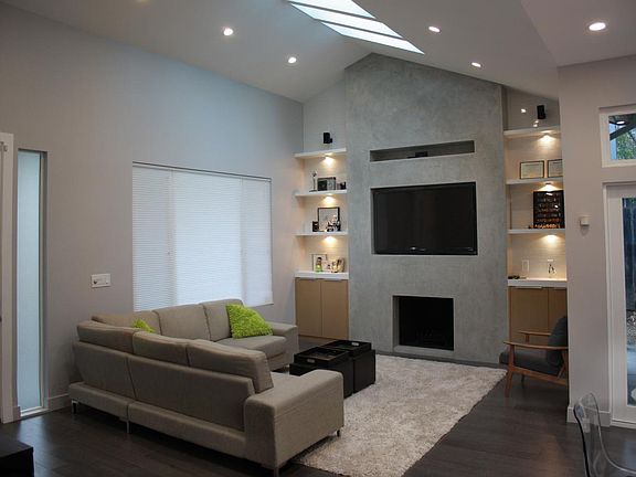 2nd image of 1217 Alameda De Las Pulgas