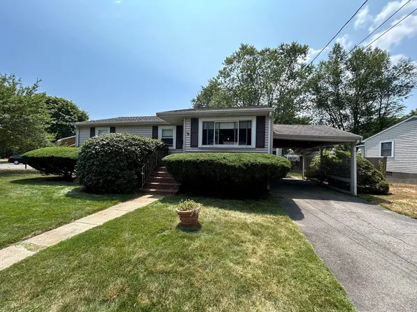 39 Longmeadow Rd, Beverly, MA 01915