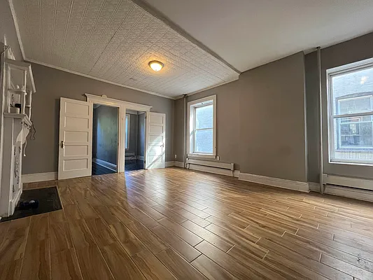 Rented by Reubel Group LLC | media 11