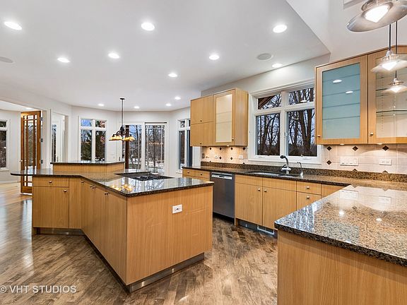 4th image of 1310 Hilary Ln