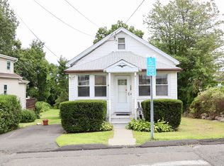 120 Webb Ave, Stamford, CT 06902