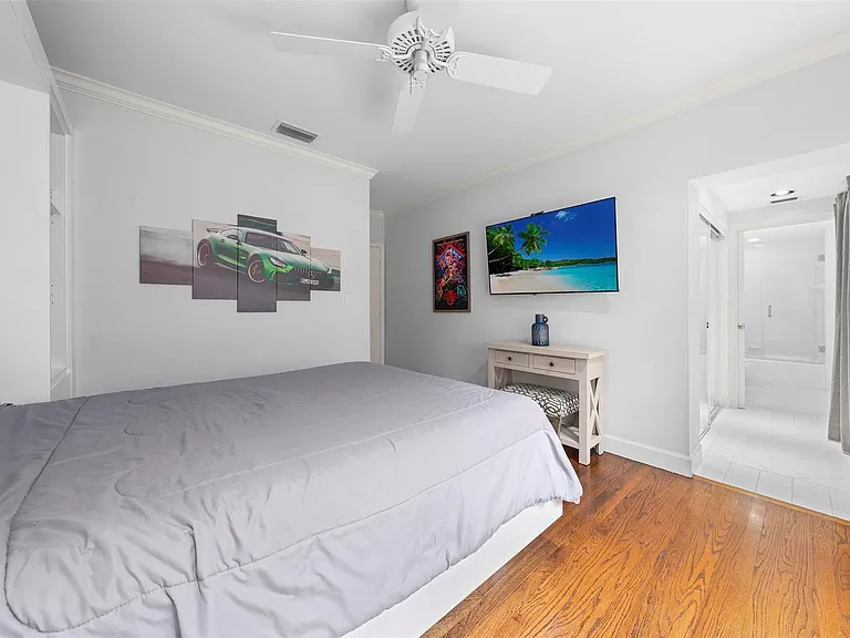 330 Royal Plaza Dr — Photo 21