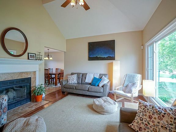 4th image of 3409 Lombard Dr