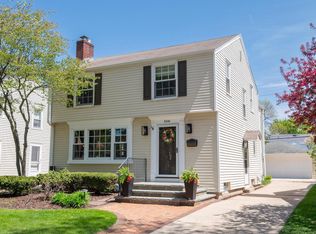 5246 N Kent AVENUE, Whitefish Bay, WI 53217
