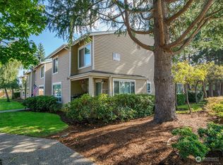 23918 12th Pl S APT 101, Des Moines, WA 98198