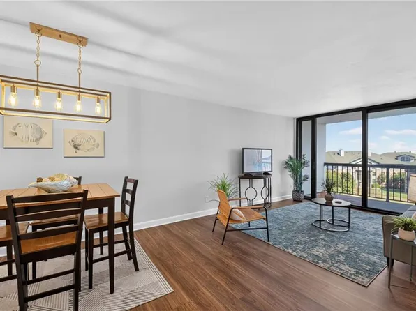 3288 Page Ave APT 513, Virginia Beach, VA 23451