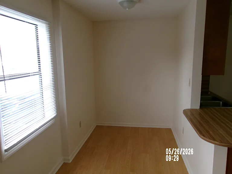 725 9th Ave NE #725 — Photo 6
