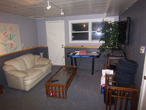 5th image of 919 Sedgley Rd