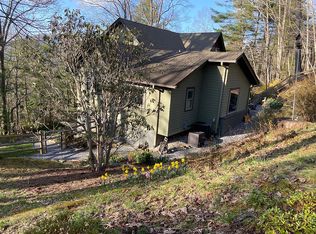 40 Hillary Dr, Asheville, NC 28804
