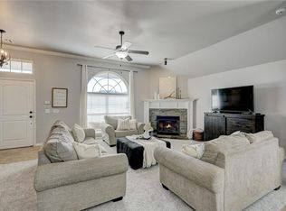 18221 Sandhurst Ct, Edmond, OK 73012