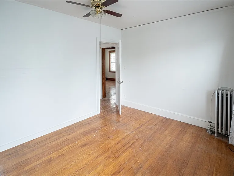 130 Francis St #2 — Photo 7