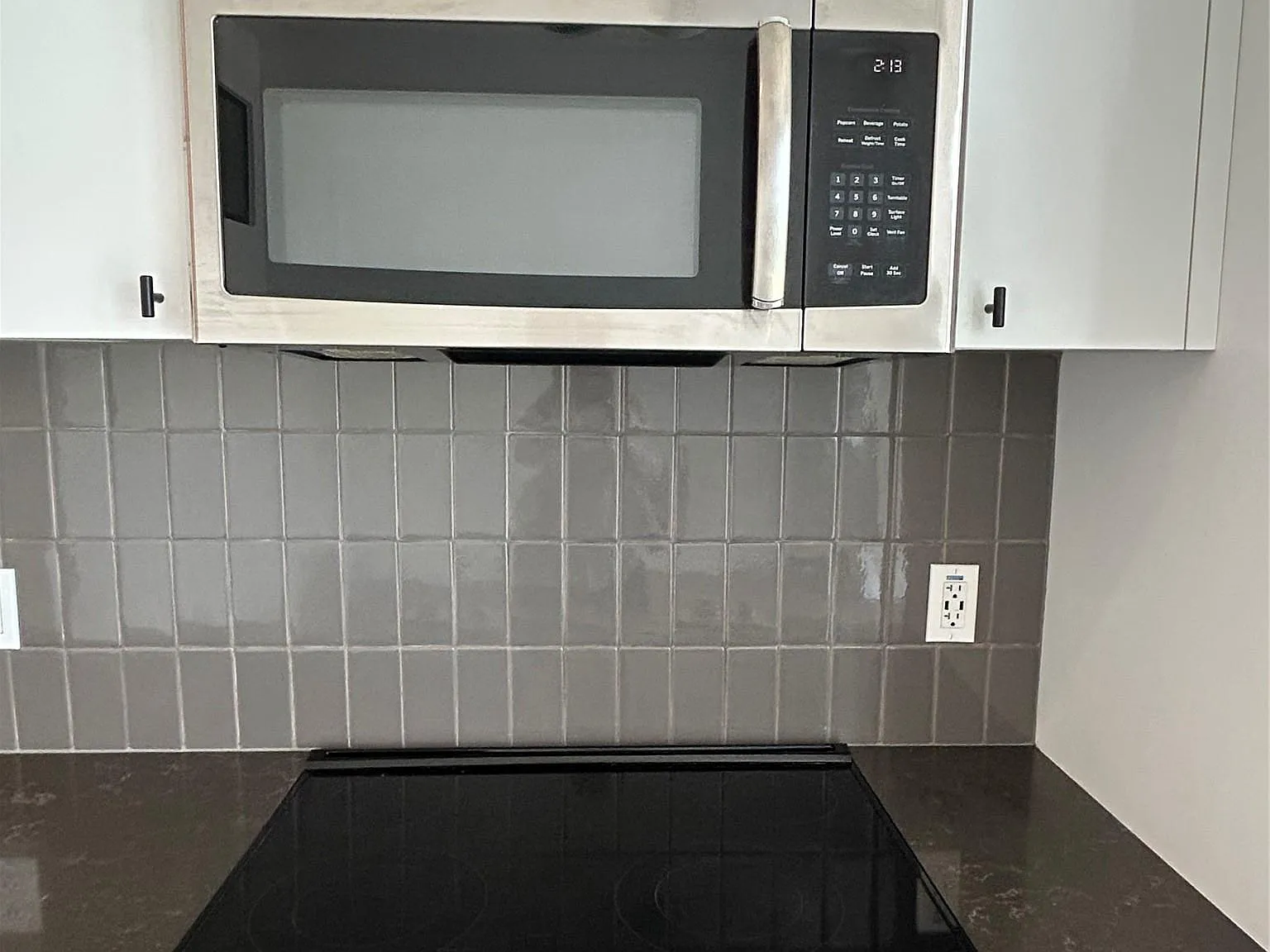 1 bed, 1.0 bath, 560 sqft, $1,795 — Photo 2