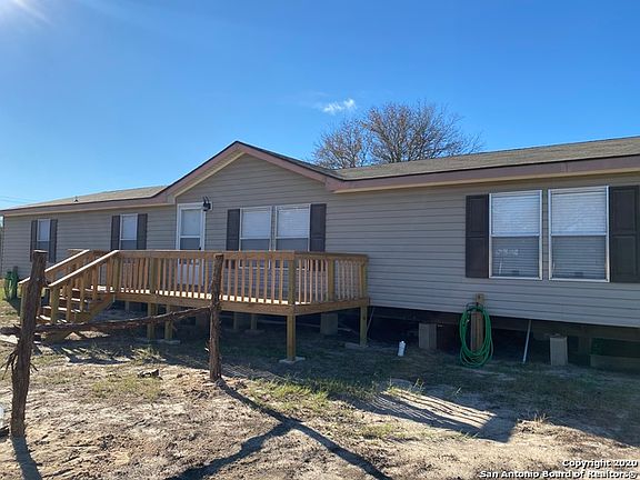3rd image of 135 Rolling Hills Dr