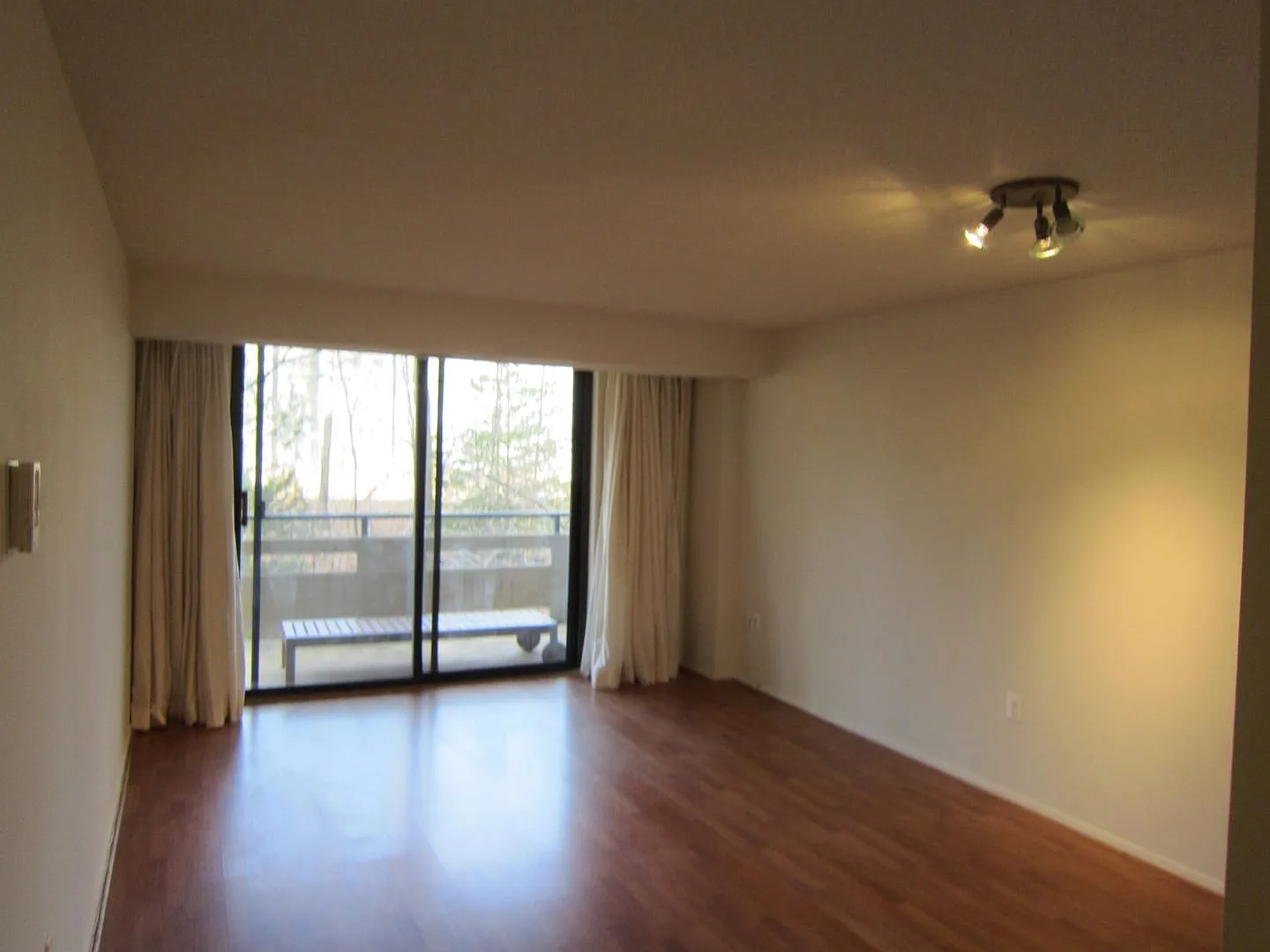 1808 Old Meadow Rd — Photo 3