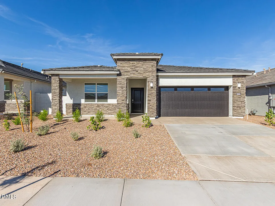 18646 W Buckskin Trl