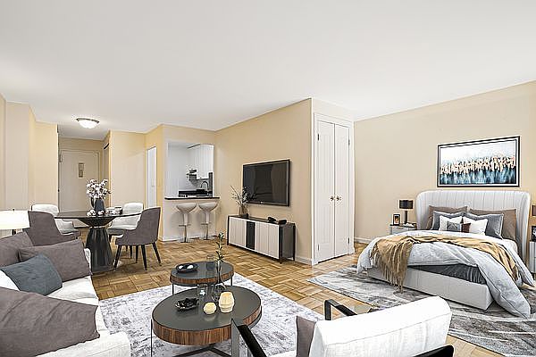 1st image of 355 E 72nd St #5G