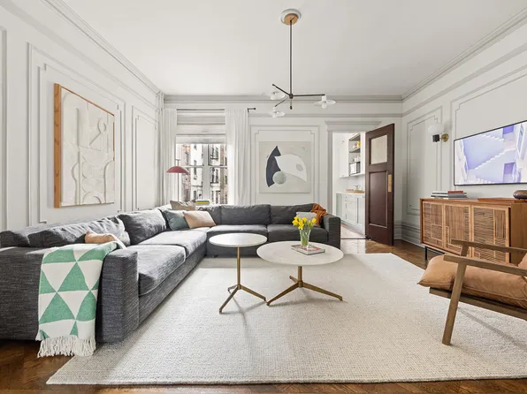 1056 President Street image 1 of 14