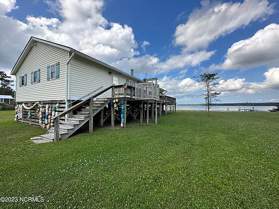 5th image of 121 S River Drive