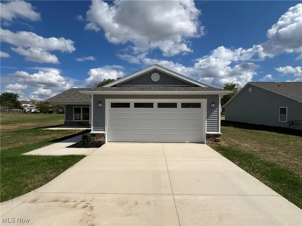 129 Buena Vista St, Baltic, OH 43804