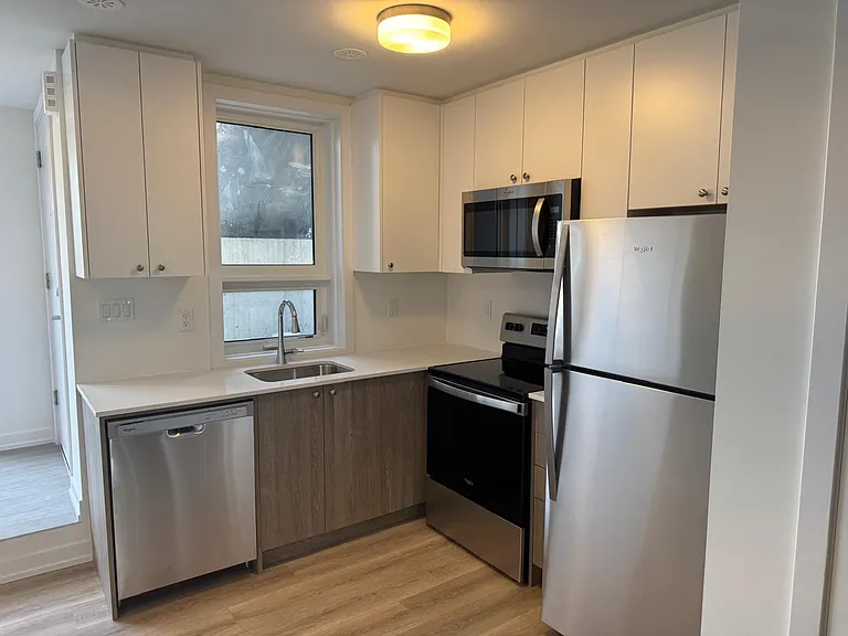25 Palace St #P24 — Photo 3