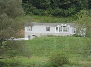 306 Possum Hollow Rd, Greensburg, PA 15601