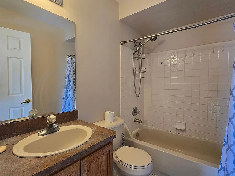 42510 Pinehurst Dr — Photo 20