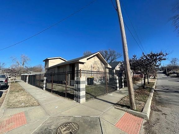 3rd image of 2300 E 41st St
